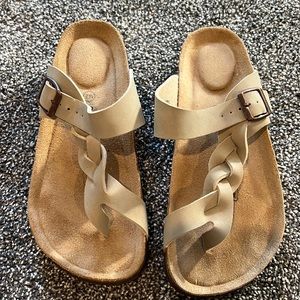 Women’s sandals, size 7. New without tags. Leather